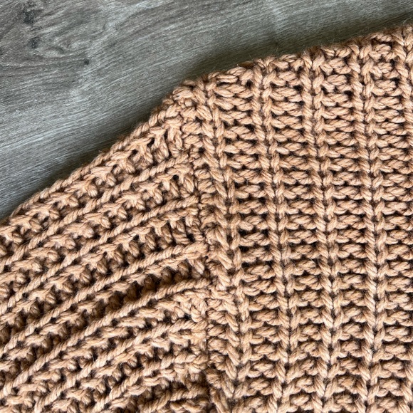 Zara Camel Knit Sweater Small with tags - Picture 5 of 13